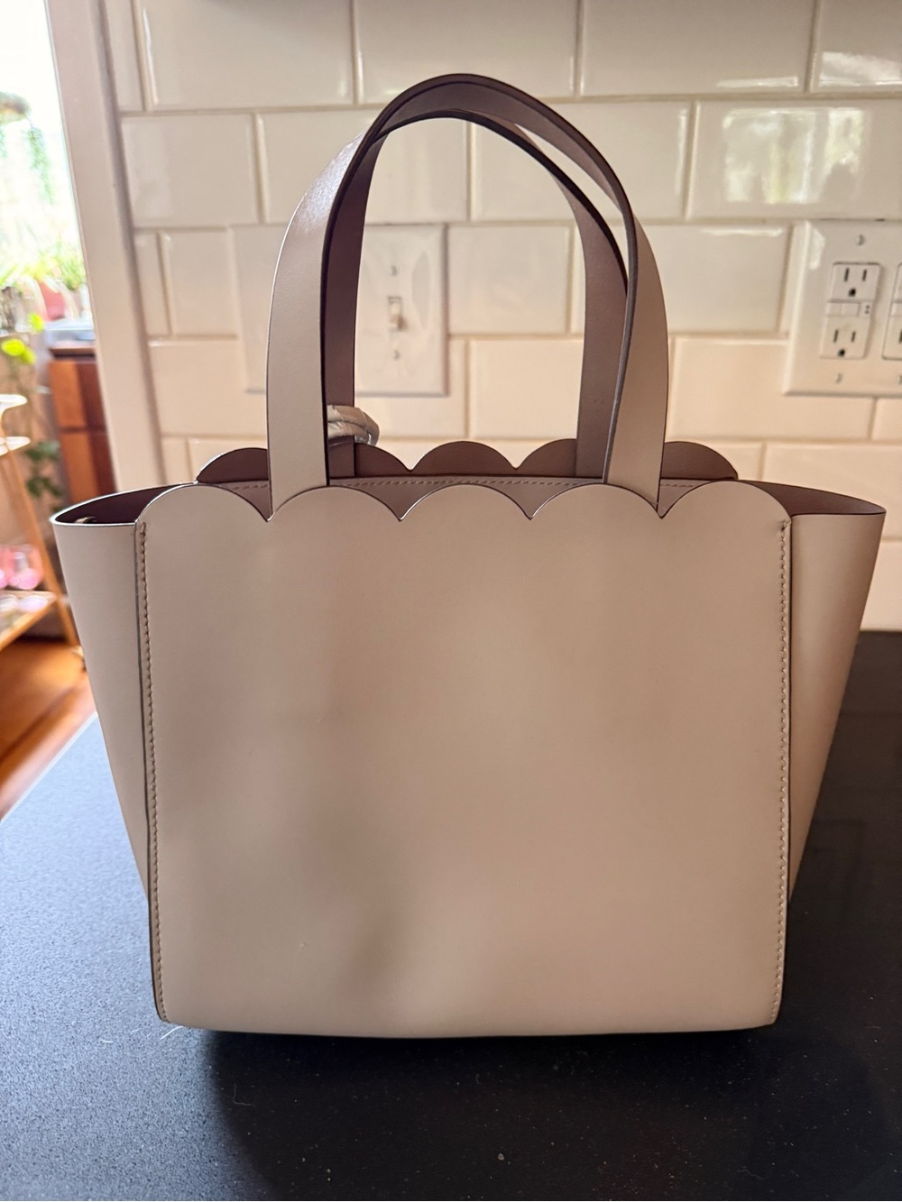 NWT kate spade Scalloped Tote in Light Taupe Gray - Picture 2 of 8